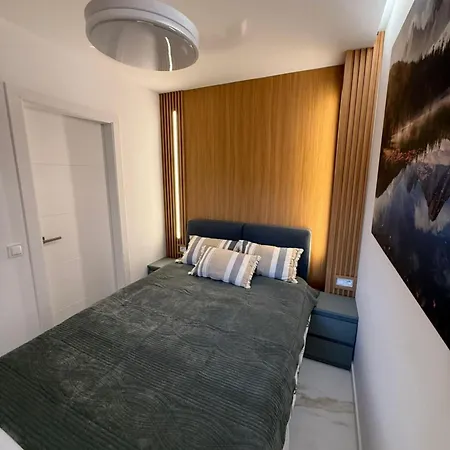 Granada Park Apartman *